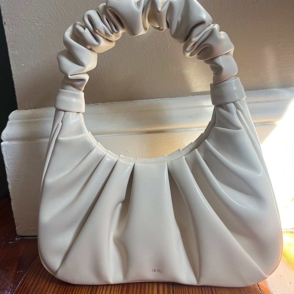 Trendy JW PEI purse// Brand new// Never worn!!